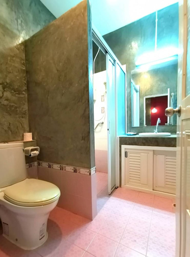 Bathroom 3, Baan Suan Him Doi, Hang Dong