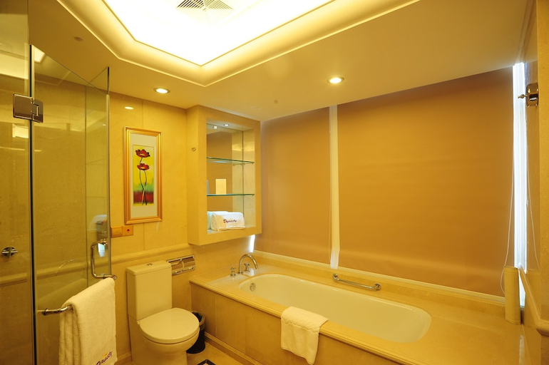 Bathroom 3, Dalian Dynasty International, Dalian