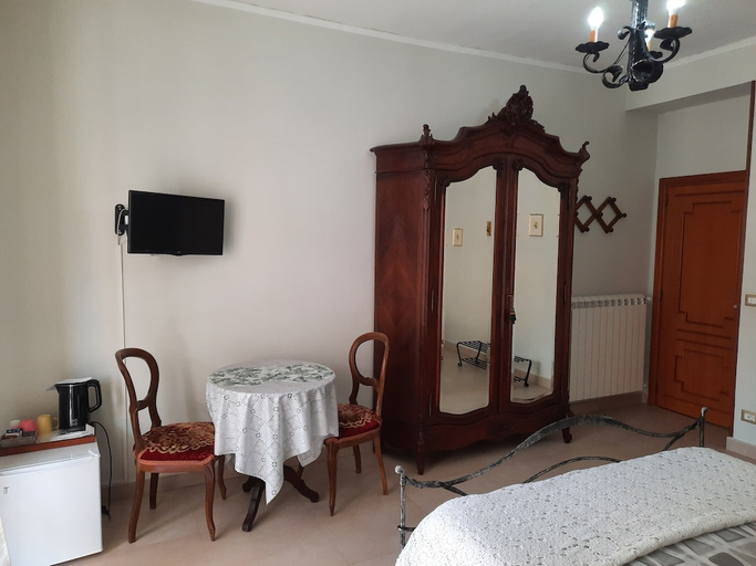 Bedroom 4, Villa Ada B&B, Salerno
