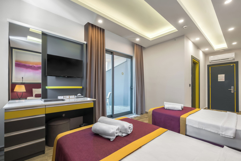 Bedroom 2, Campus Hill Hotel, Alanya