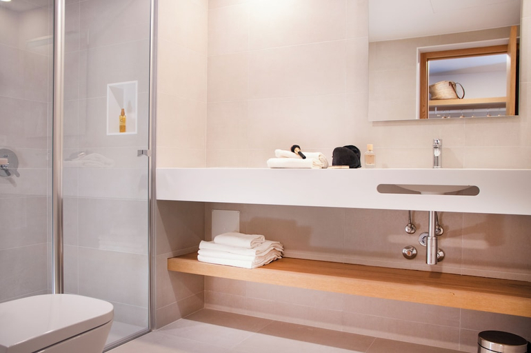 Bathroom 4, Apartamentos Pinomar, Baleares