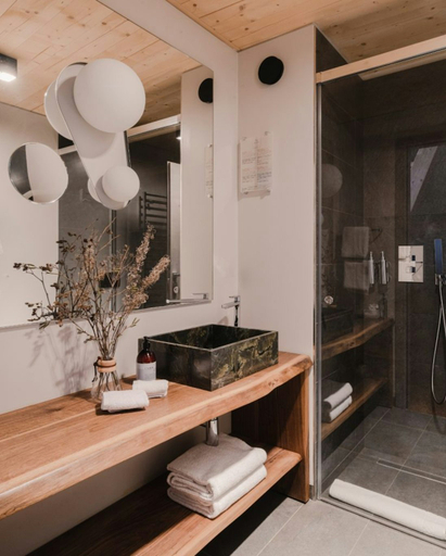 Bathroom 4, Aethos Monterosa, Aosta