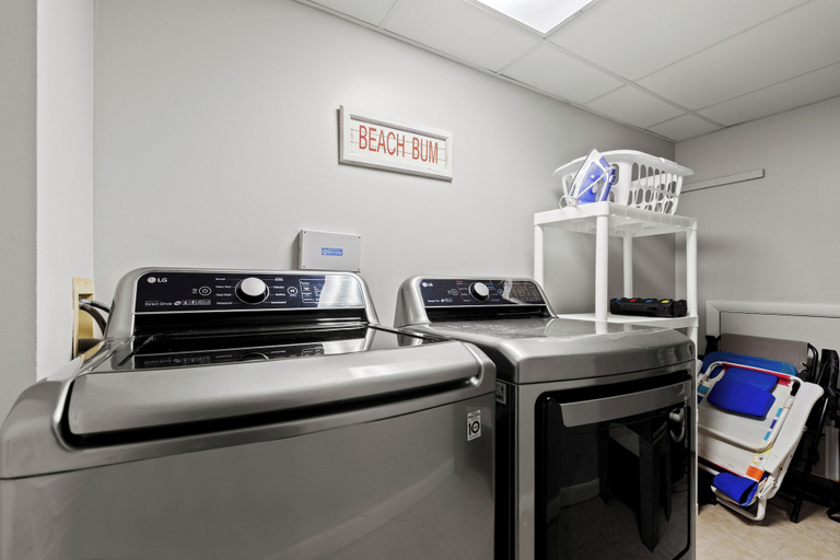 Laundry, Amazing Views! Recently Updated! Family Friendly Unit! Resort Pools!, Bay