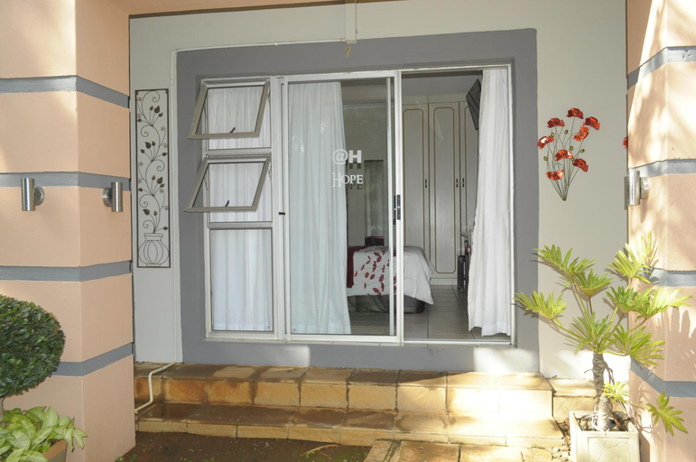 Bathroom 4, Home Guesthouse, Bojanala