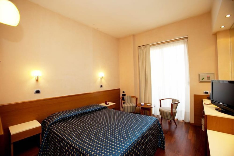 Others 5, SENBHOTEL, Ancona