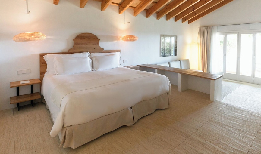Others 3, Hotel Torralbenc, Baleares
