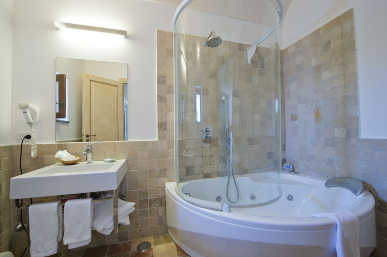 Bathroom 4, Villa il Frantoio and Lilmar, Salerno