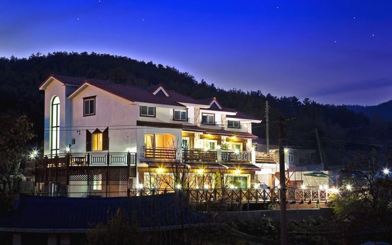 Exterior & Views 1, Gyeongju Adria Pension, Gyeongju
