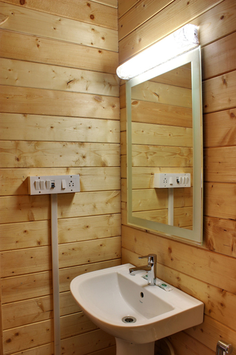 Bathroom 4, La Vie Woods, North Goa