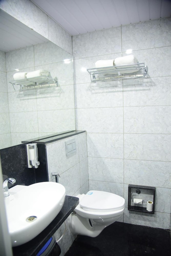 Bathroom 4, Valentines Retreat- Near Candolim Beach, North Goa