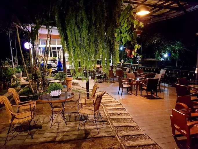 Food & Drinks 4, Baan Suan Him Doi, Hang Dong