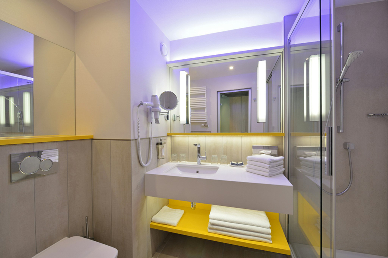 Bathroom 5, Hotel Danubius Health Spa Resort Bük, Csepreg