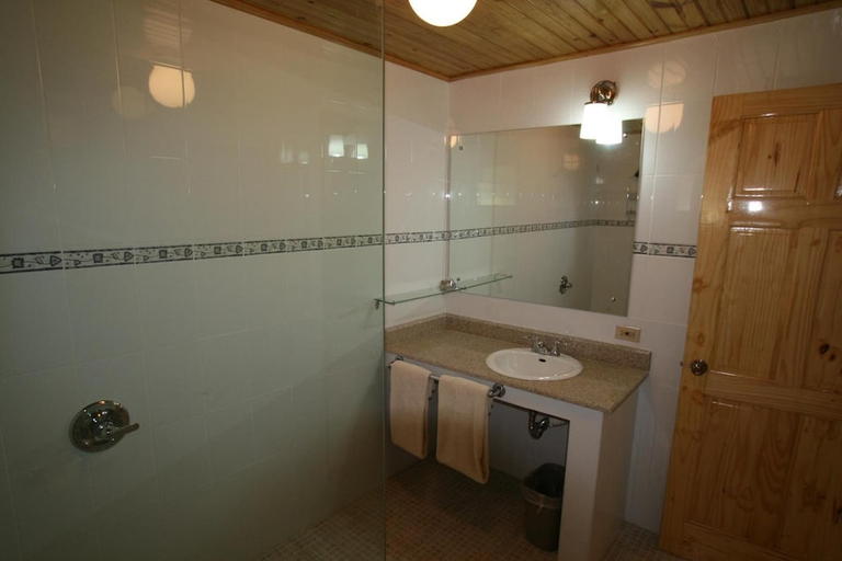 Bathroom 4, Mirage Resort - Clothing Optional - Adults Only