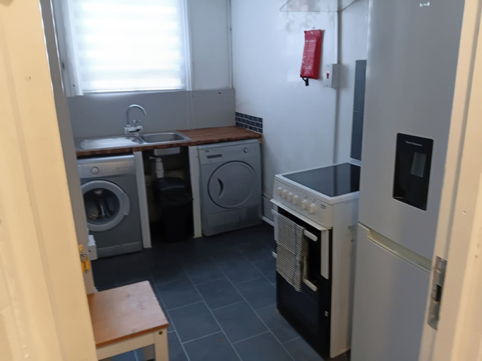 Interior 3, Studio Sleeps 2 With Parking, Sandwell