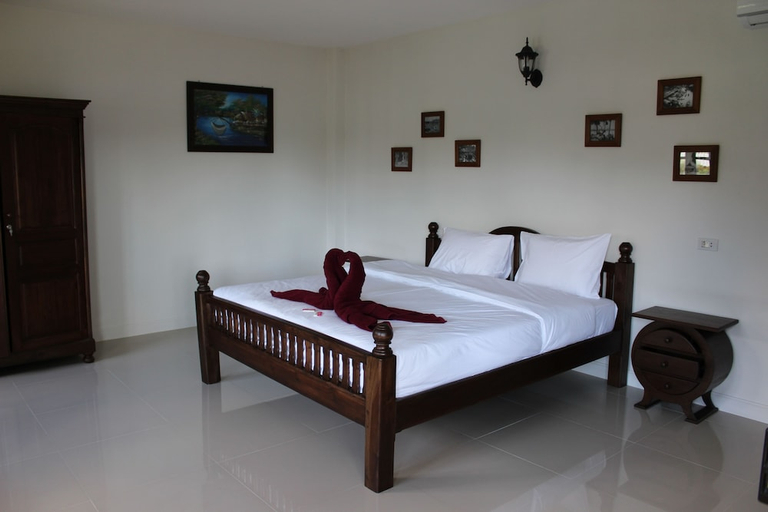 Bedroom 2, Villa Colina, Takua Pa