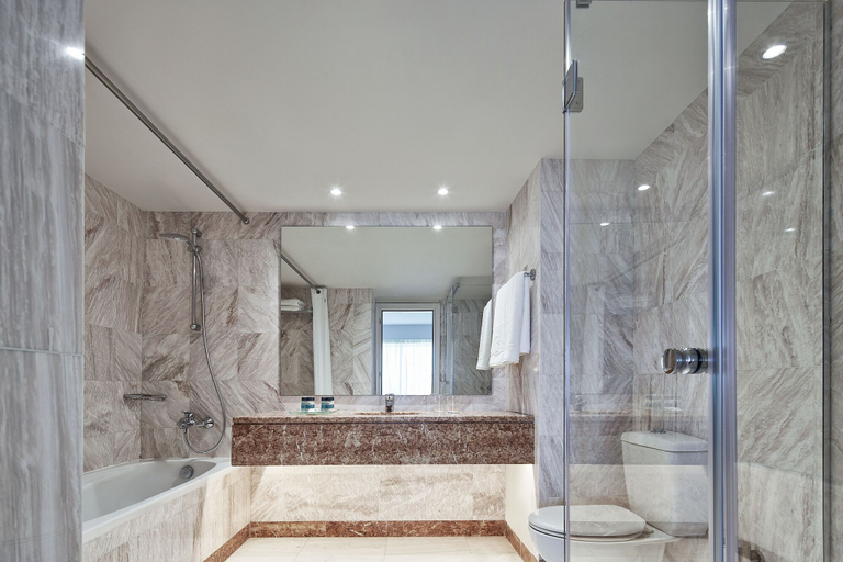 Bathroom 5, AKS Porto Heli, Peloponnese