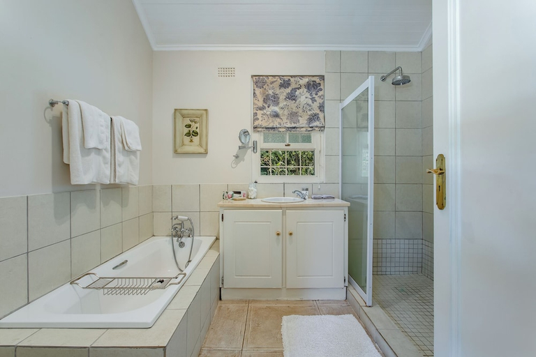 Bathroom 3, Rose Cottage, Cape Winelands
