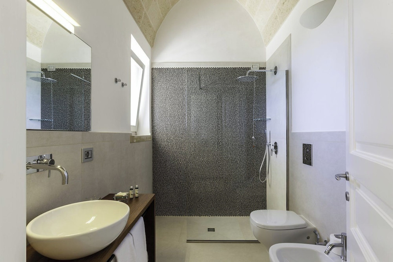 Bathroom 5, Tenuta Monticelli Bio Relais, Lecce