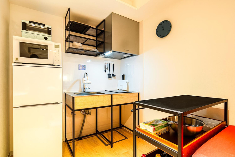 Others 5, Section L Residence Ginza, Chūō