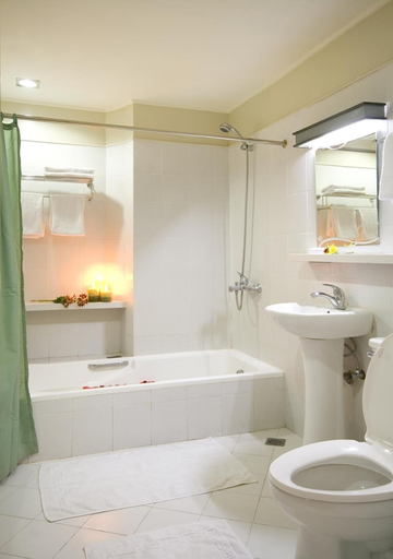 Bathroom 4, New Dawn Pensionne House, Cagayan de Oro City