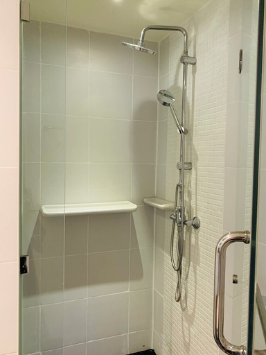Bathroom 5, Bayshore Ocean View Hotel, Pulau Phuket