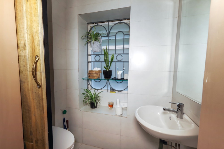Bathroom 5, Little Anh House, Hoàn Kiếm