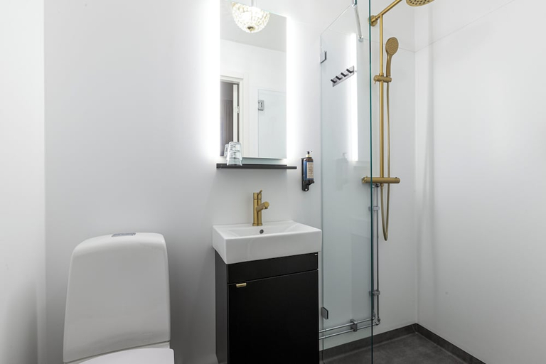 Bathroom 3, Pensionat Drottninggatan 11, Boden