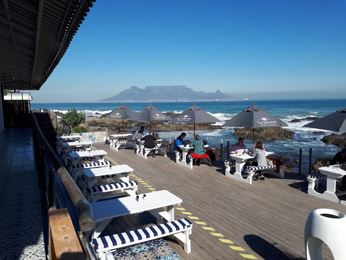 Food & Drinks, Blouberg Dolphin Inn, City of Cape Town