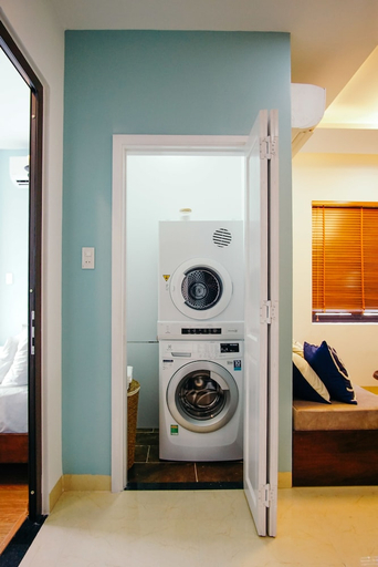 Bathroom 5, Phuong Tran Apartment and Hotel, Da Nang