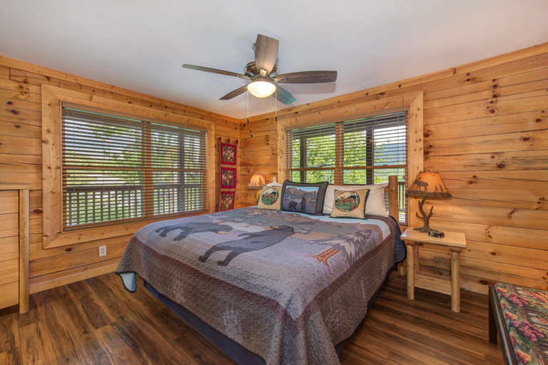 Bedroom 3, Dancing Bear Lodge, Sevier