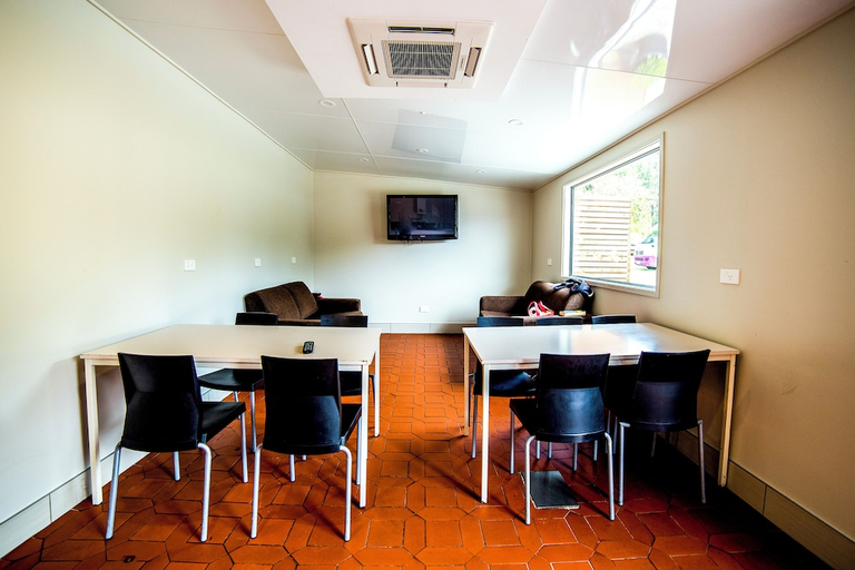 Food & Drinks 5, Te Anau Lakeview Holiday Park, Southland