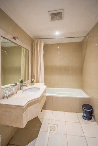 Bathroom 5, Al Muhaidb Residence Al KHOBAR - Economic, Al Khobar