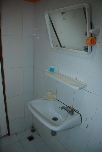 Bathroom 3, Keeree Guesthouse, Muang Phetchaburi