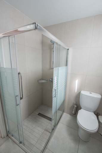 Bathroom 5, La Casa Di Napa