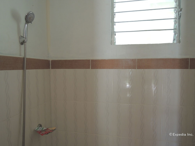 Bathroom, Gorion Beach Resort, Samboan