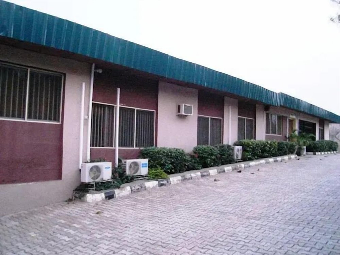 Exterior & Views 2, Abeokuta Hill View Hotel, Abeokuta South