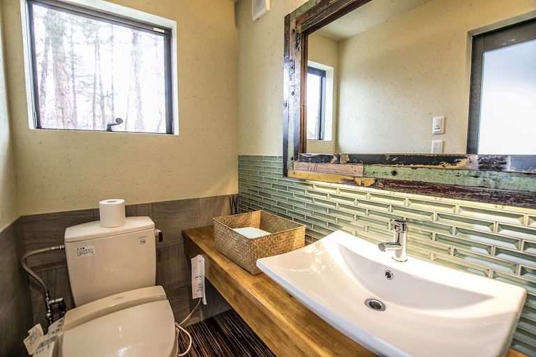 Bathroom 3, Herb no Yado Kunugi, Hakuba