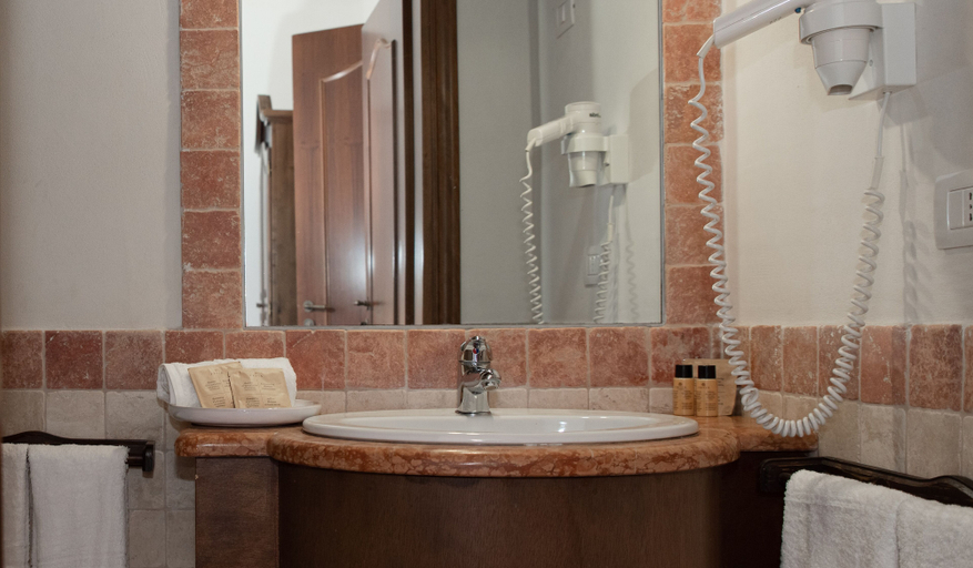 Bathroom 5, Masseria Donna Nina, Brindisi