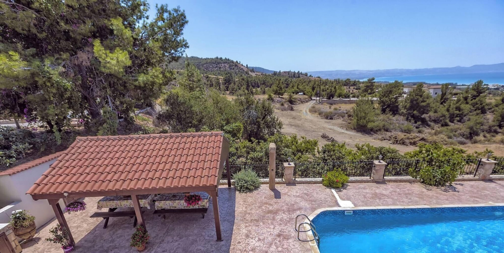 Others 4, Away-from-it-all, Exceptional Sea Views Sleeps 10