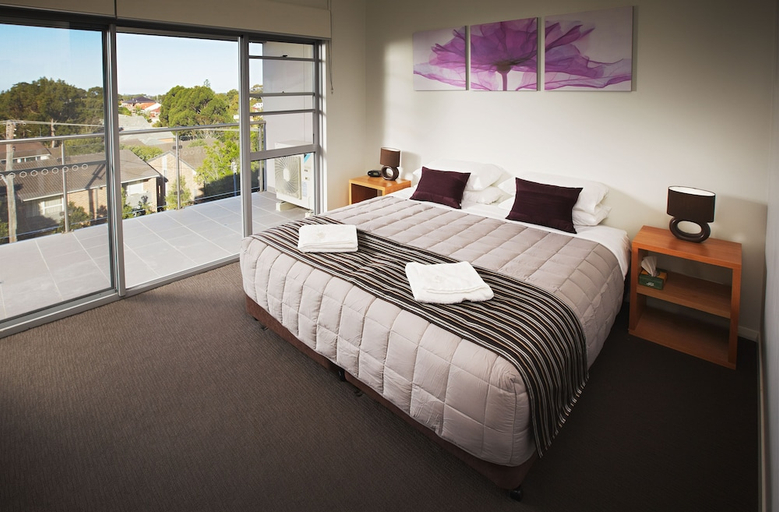 Bedroom 2, Charlestown Executive Apartments, Lake Macquarie - North