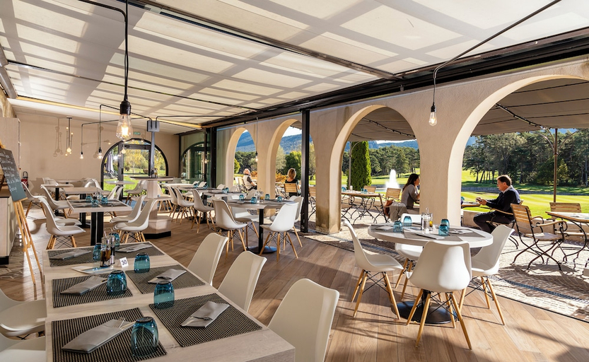 Food & Drinks 5, Le Chateau De Taulane, Var