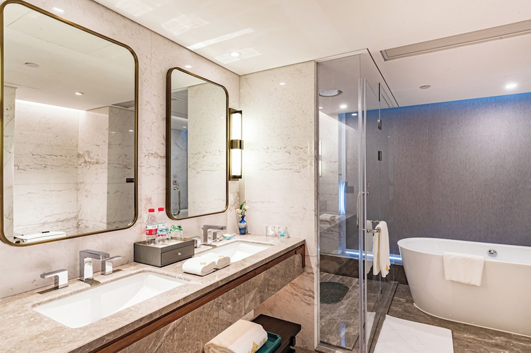 Bathroom 4, Yidu Jinling Grand Hotel, Yancheng