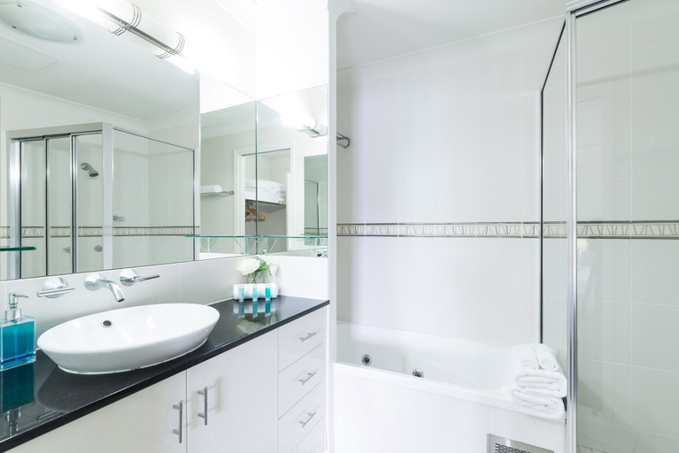 Bathroom 5, Jack & Newell Apartments Cairns, Cairns