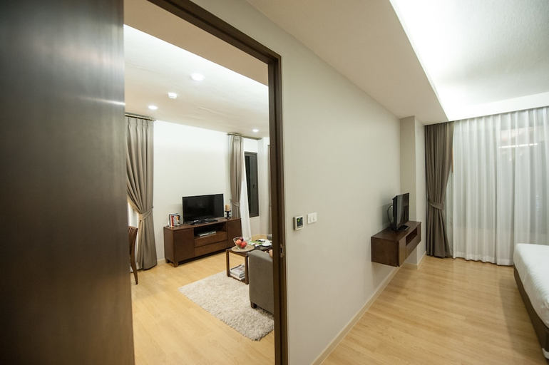 Bedroom 2, Burgundy Residence, Sri Mahar Pho