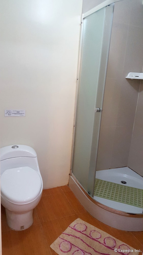 Bathroom 4, Gardenville Hotel, Baguio City