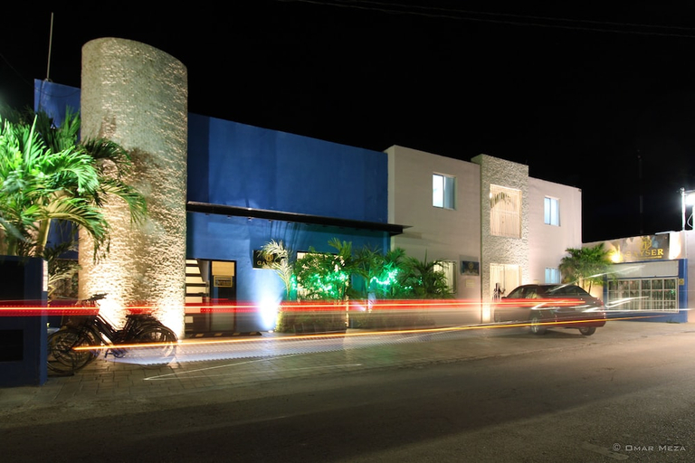 Exterior & Views