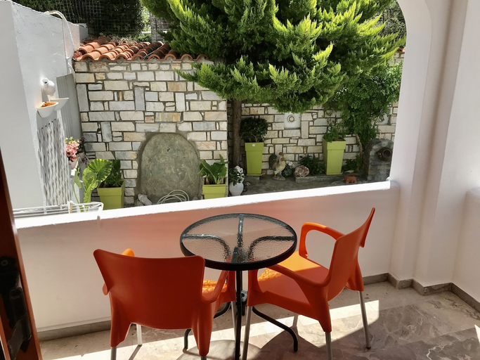 Others 4, VASSILIKI ROOMS, South Aegean