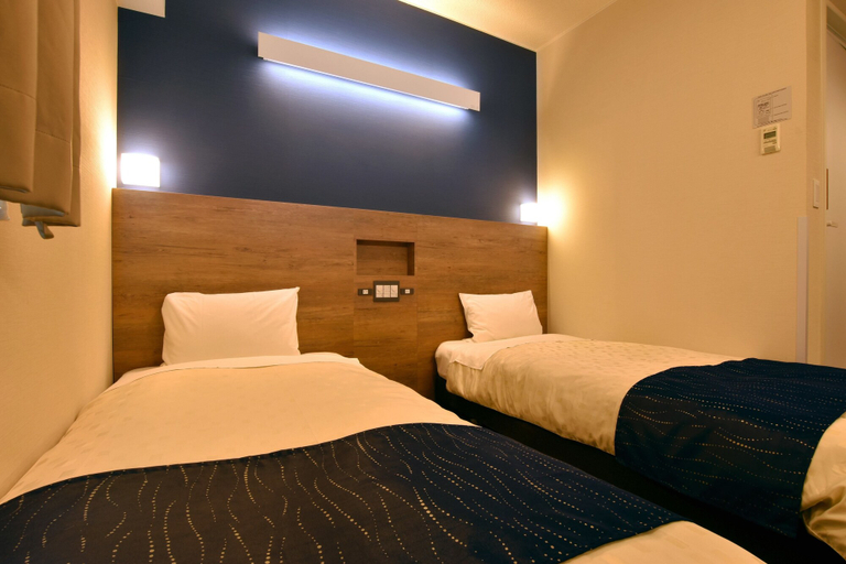 Bedroom 2, Asahikawa Sun Hotel, Asahikawa