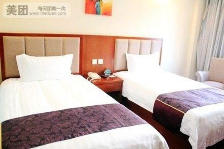 Bedroom 2, GREENTREE INN QINGDAO WUYISHAN ROAD, Qingdao