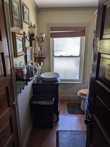 Bathroom 5, The Old Parsonage B&B, Armstrong